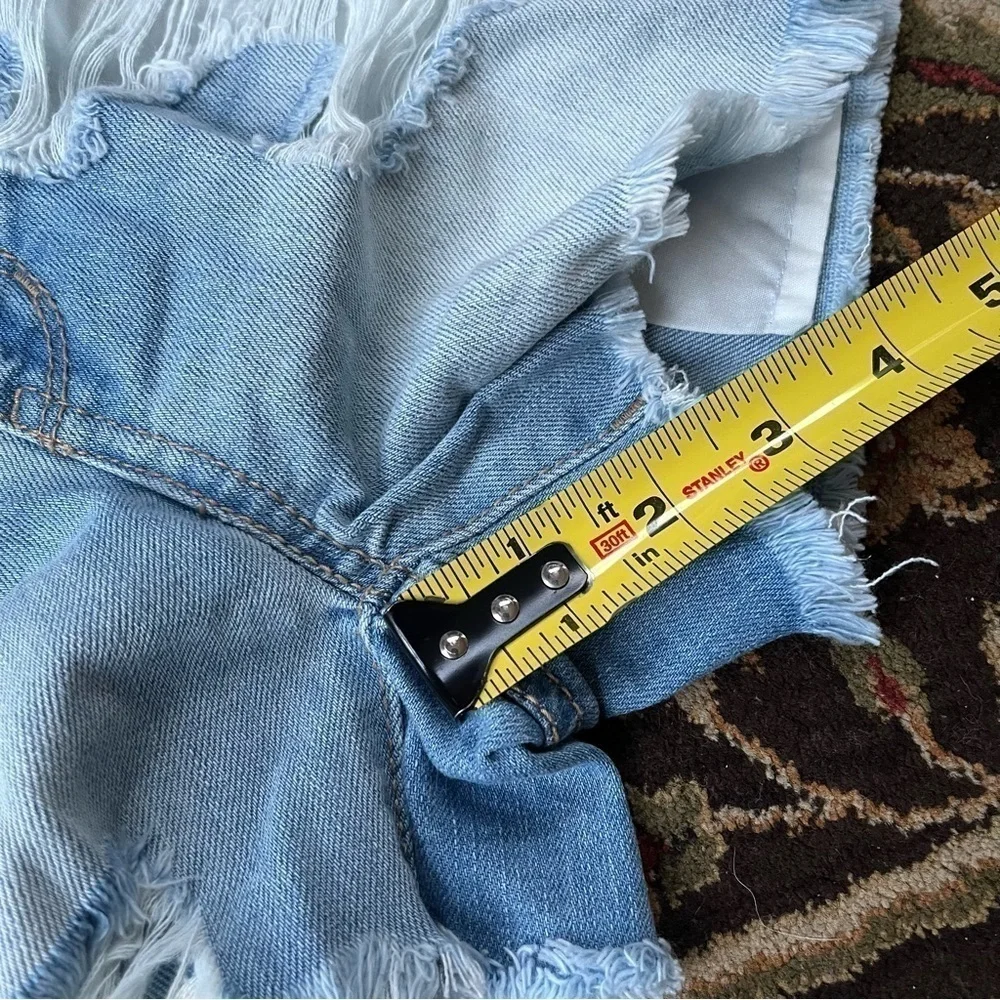 MUDD NWT Denim Shorts Button Fly Stretch High Rise Shortie Distressed Women’s 1